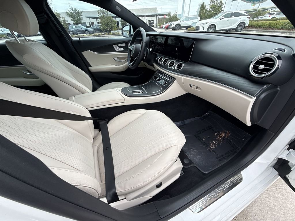 Used 2023 Mercedes-Benz E 350 4MATIC Sedan image 15