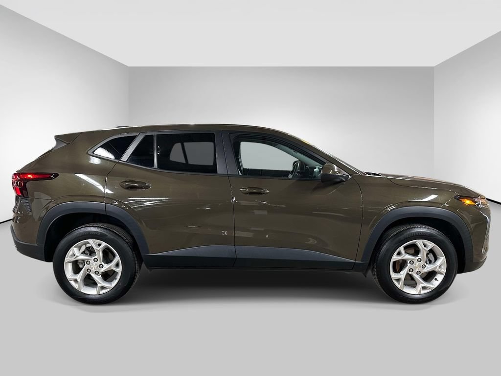 Certified 2024 Chevrolet Trax LS w/ LS Convenience Package FWD image 6