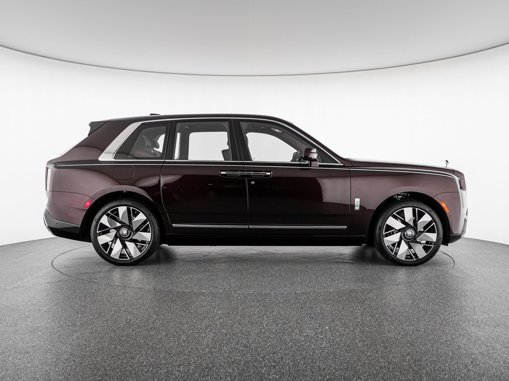 New 2026 Rolls-Royce Cullinan AWD/4WD image 3