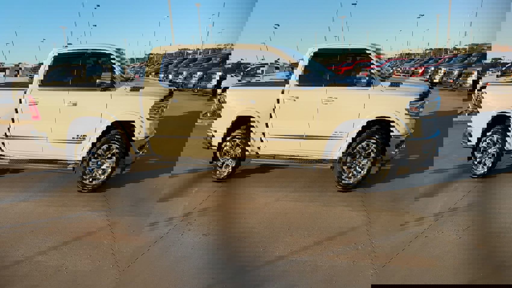 Used 2024 RAM 1500 Limited image 2