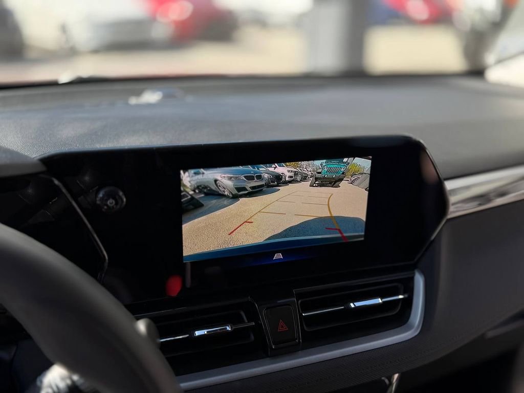 Used 2025 Chevrolet TrailBlazer LT image 24