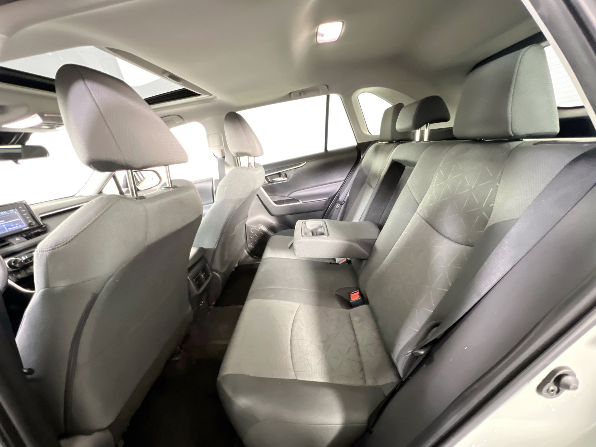 Used 2022 Toyota RAV4 XLE w/ Convenience Package AWD/4WD image 24