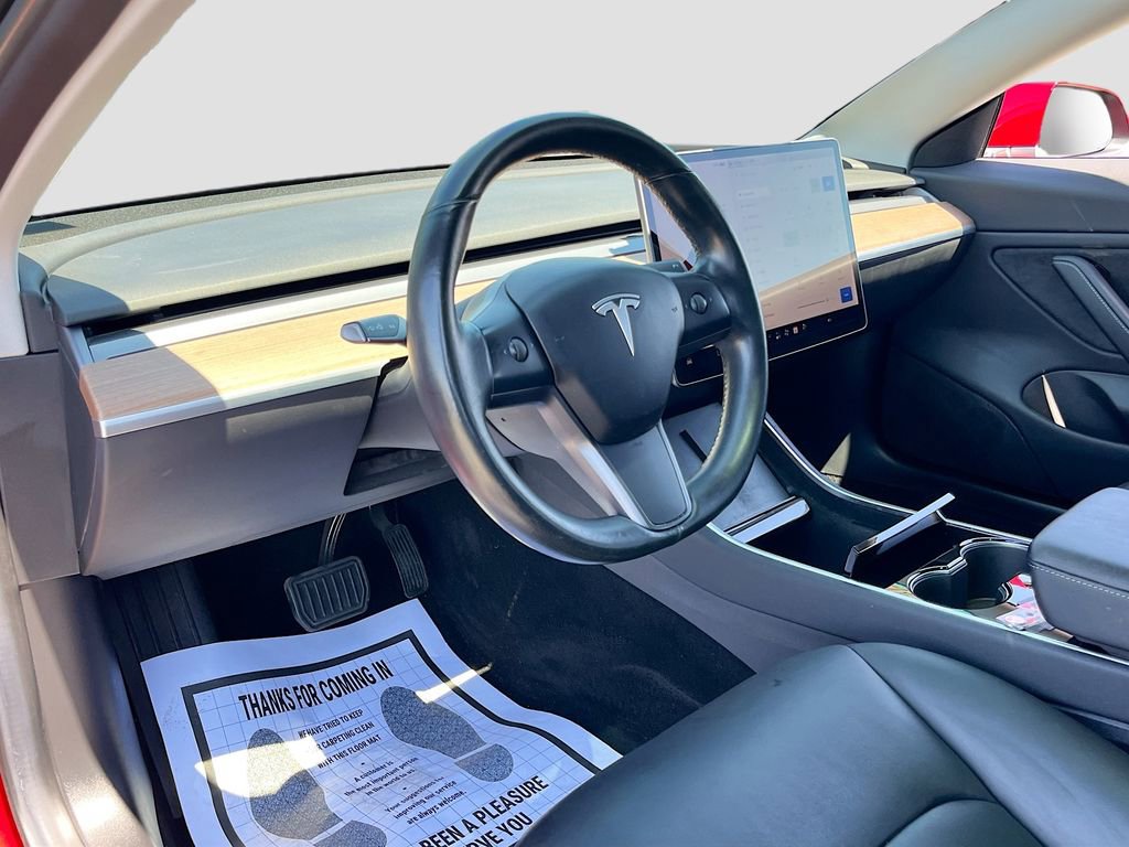 Used 2018 Tesla Model 3 Long Range RWD image 9