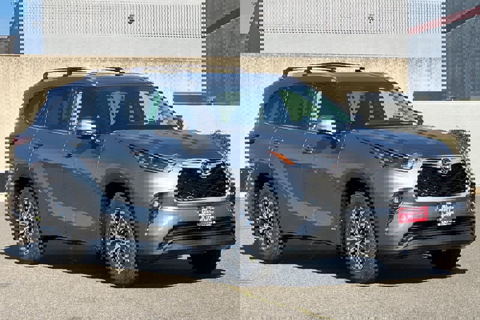 New 2026 Toyota Highlander XLE image 9