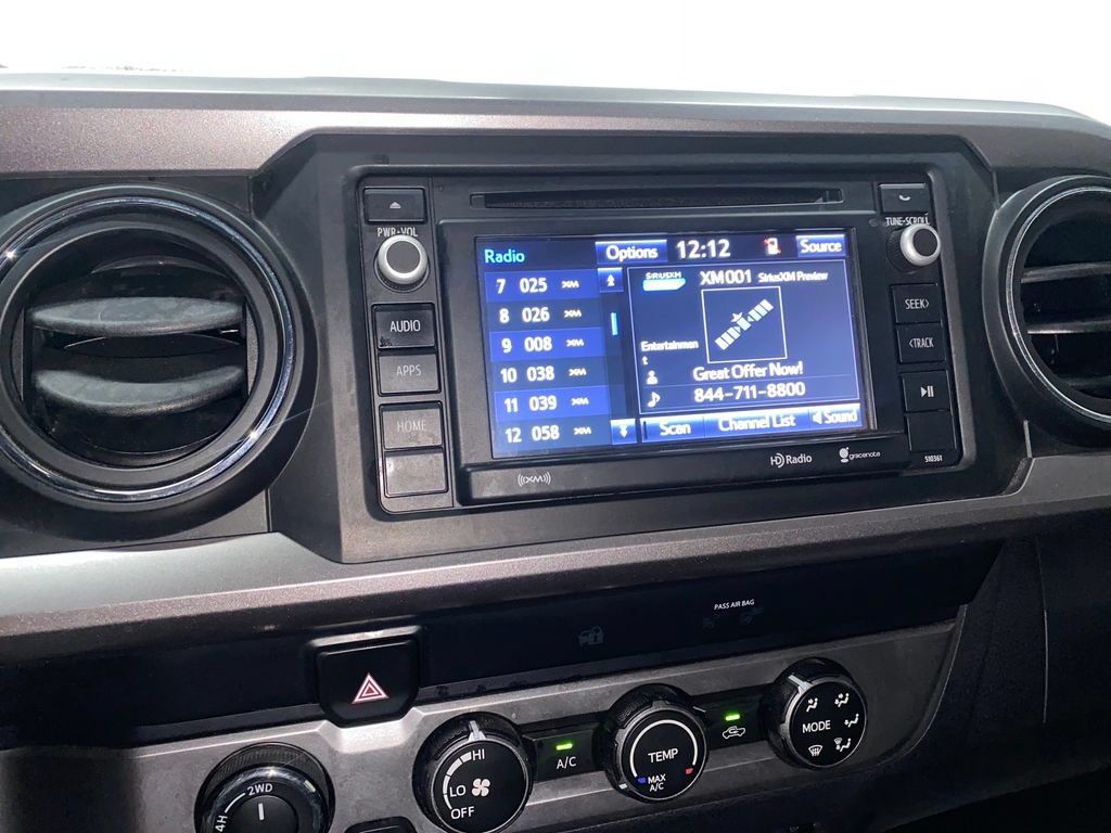Used 2019 Toyota Tacoma SR5 AWD/4WD image 22