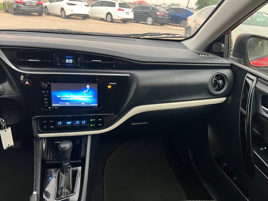 Used 2018 Toyota Corolla iM FWD image 17