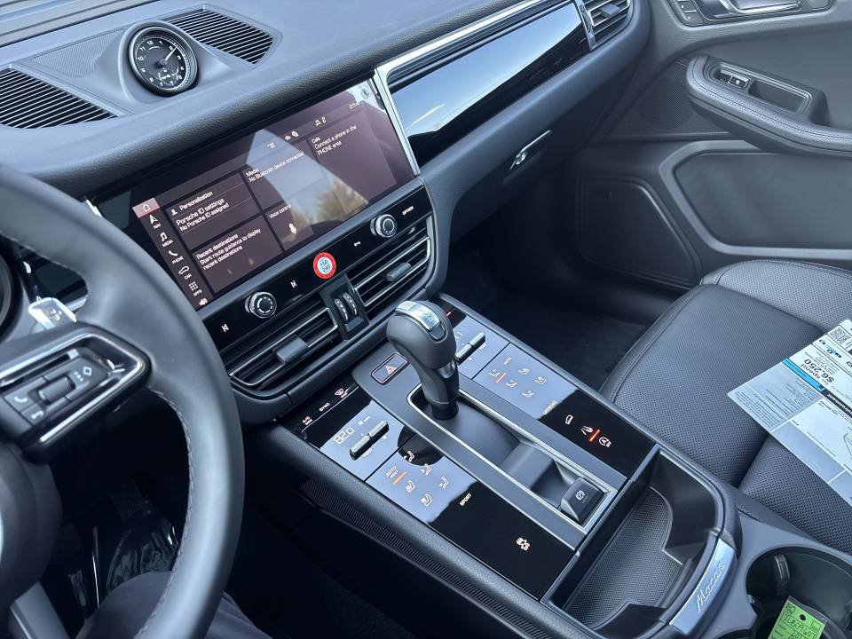 New 2026 Porsche Macan AWD/4WD image 19