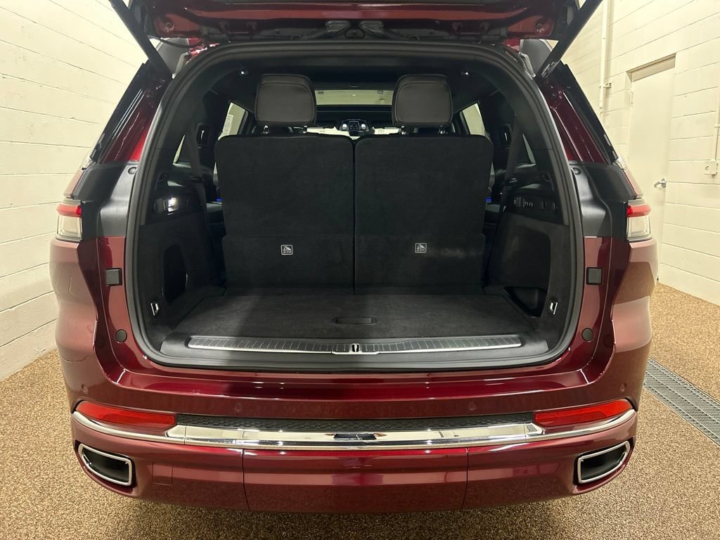 Used 2023 Jeep Grand Cherokee L Overland AWD/4WD image 17