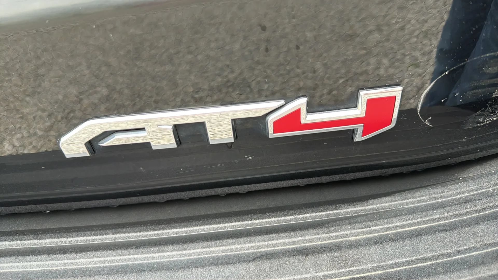 Used 2022 GMC Yukon AT4 AWD/4WD image 12