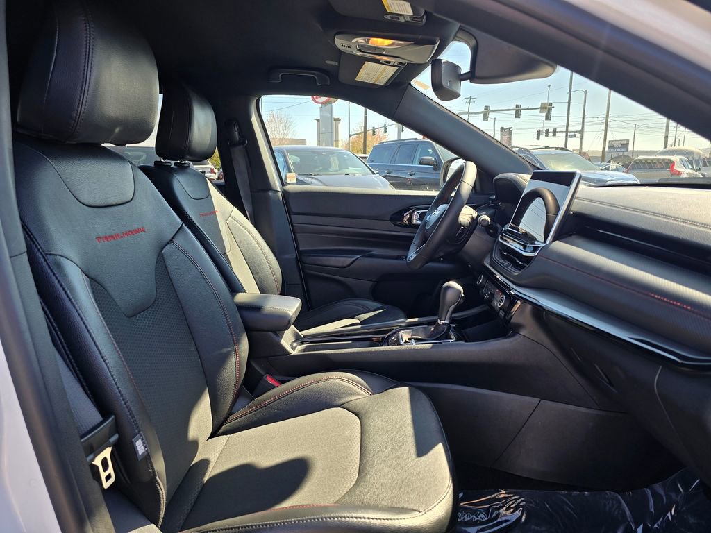 Used 2024 Jeep Compass Trailhawk image 10