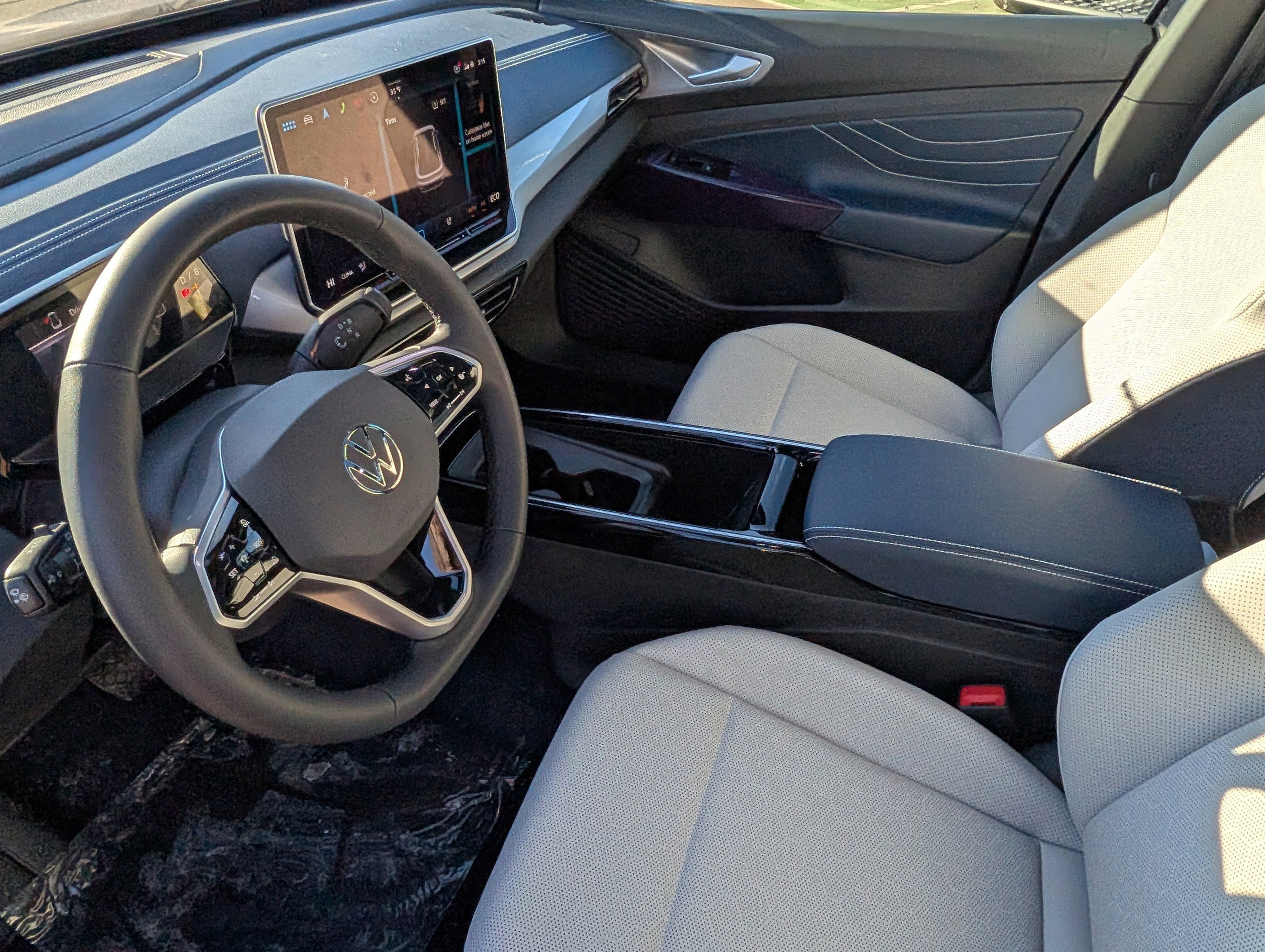 New 2025 Volkswagen ID.4 Pro S Plus AWD/4WD image 4