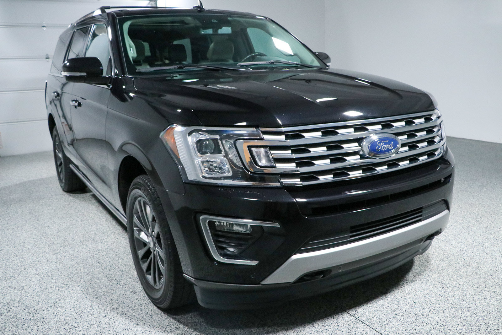 Used 2021 Ford Expedition Limited AWD/4WD image 5