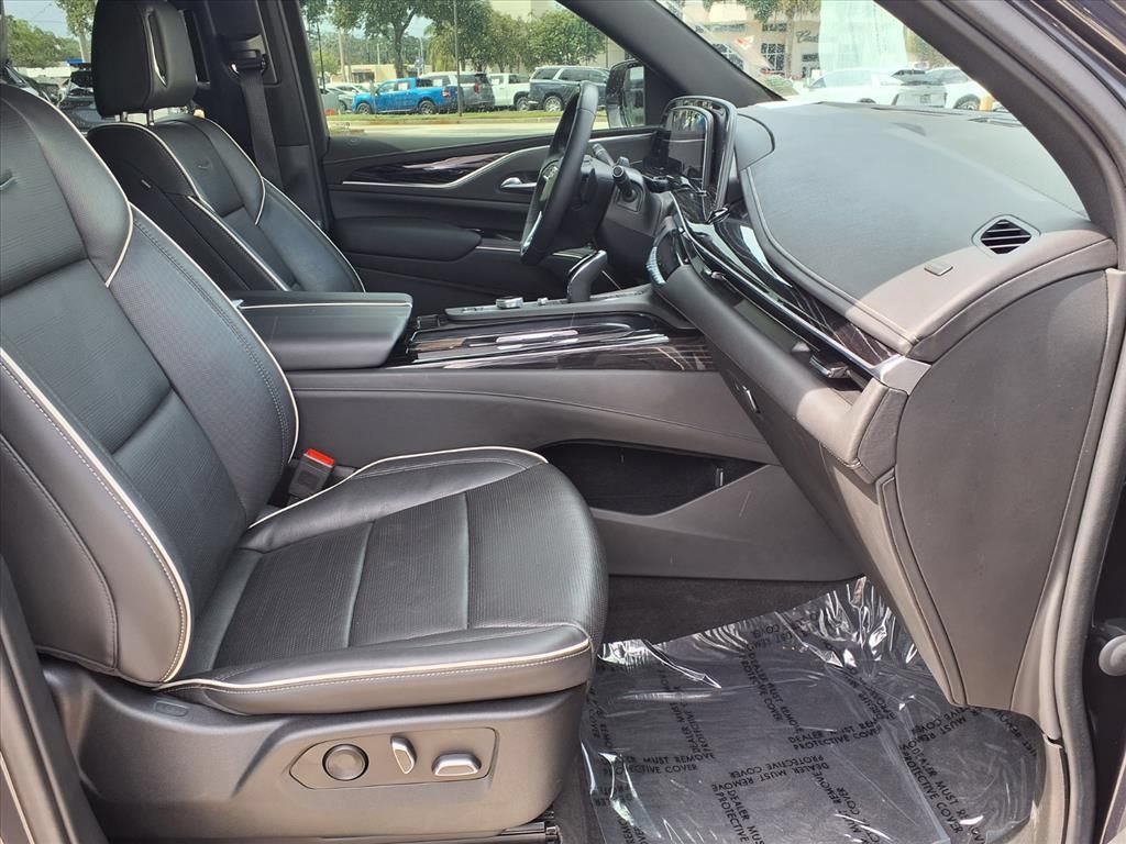 Used 2023 Cadillac Escalade Sport w/ Touring Package RWD image 9