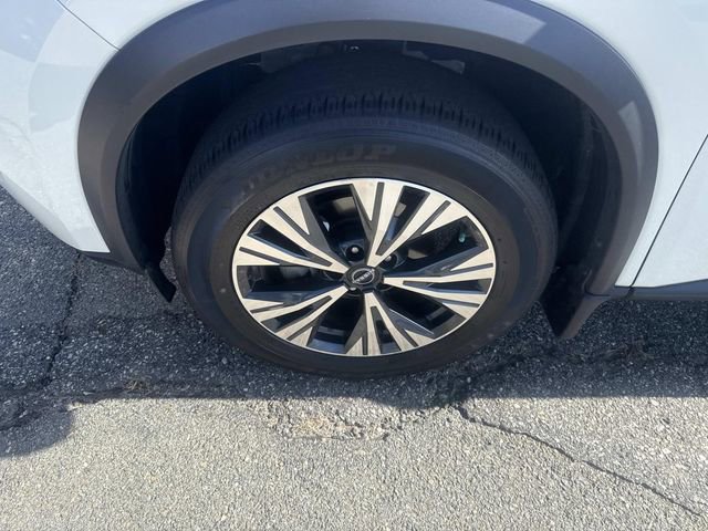 Used 2023 Nissan Rogue SV FWD image 11