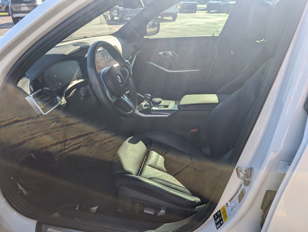 Used 2022 BMW 330i xDrive Sedan w/ M Sport Package image 13