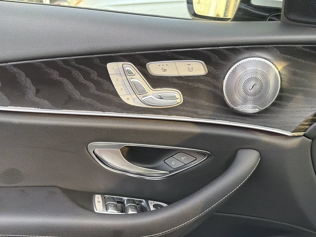 Used 2018 Mercedes-Benz E 300 image 22