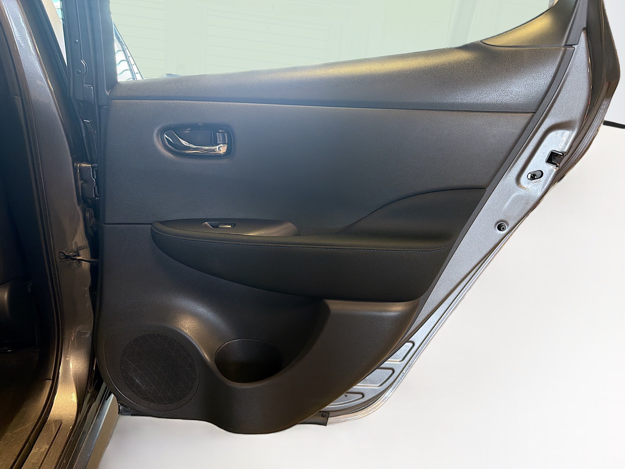 Used 2025 Nissan Leaf S FWD image 29