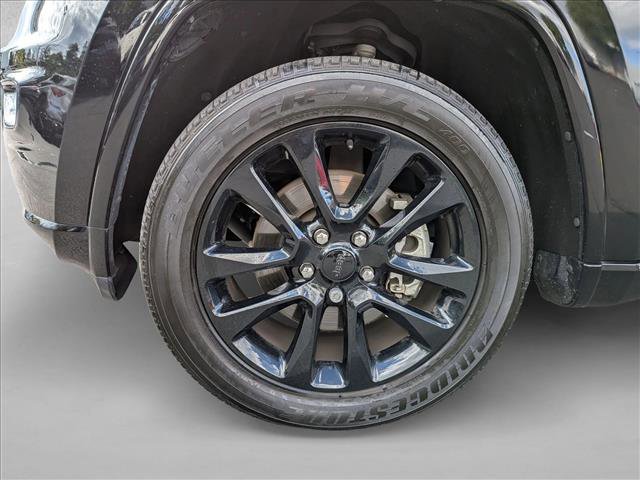 Used 2021 Jeep Grand Cherokee Laredo X image 26