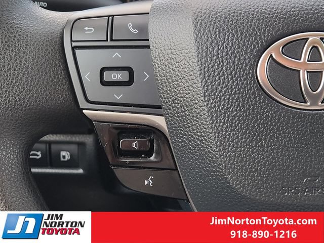 Used 2025 Toyota Camry LE FWD image 27