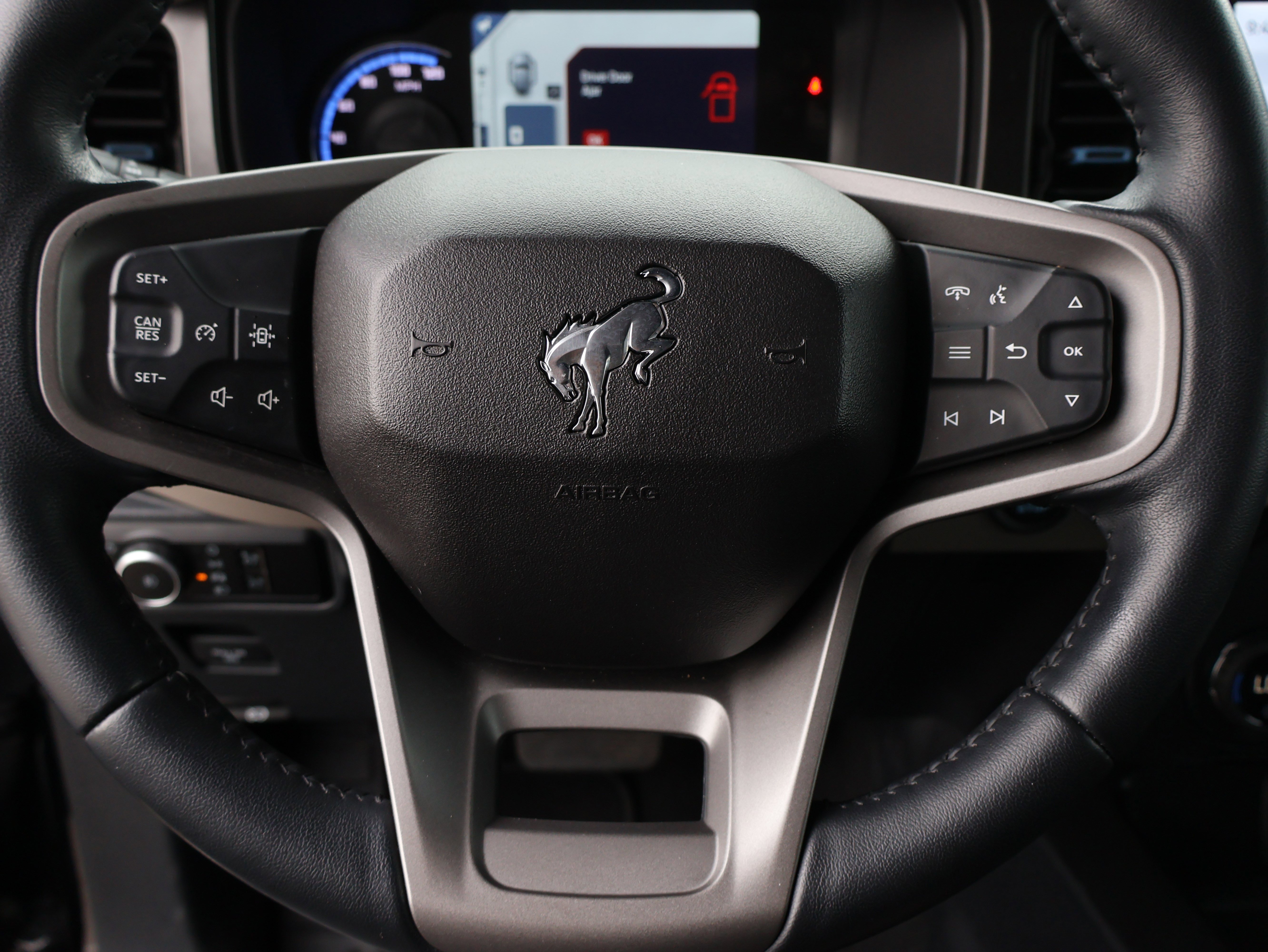 Used 2023 Ford Bronco Wildtrak image 33