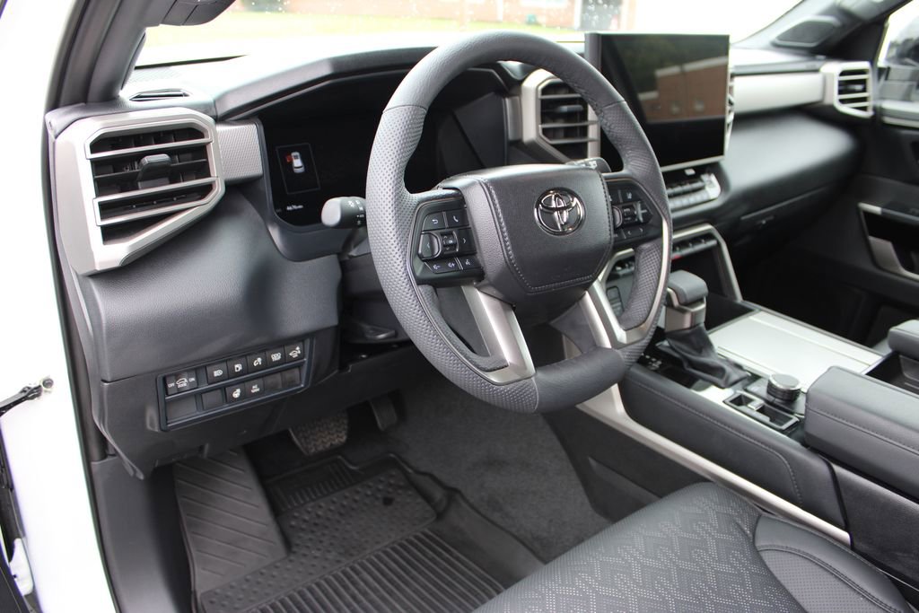 Used 2025 Toyota Sequoia Limited image 45
