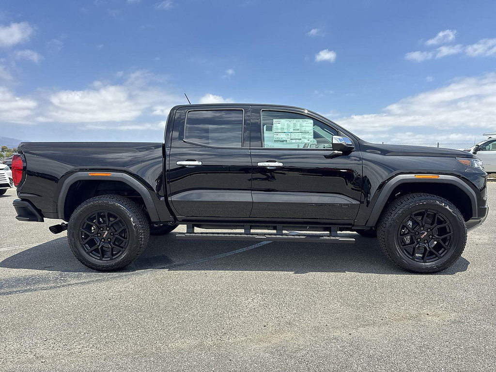 New 2026 GMC Canyon Denali w/ LPO, Denali Black Edition AWD/4WD image 3
