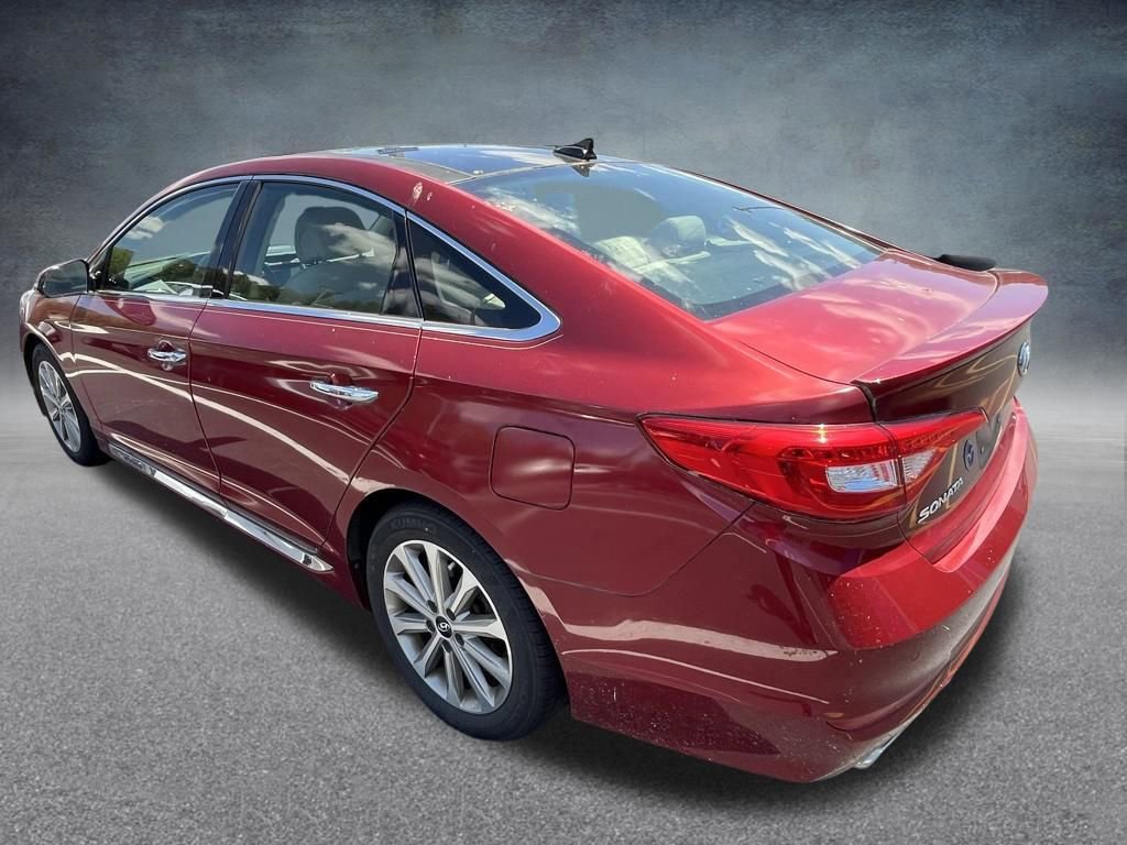 Used 2016 Hyundai Sonata Limited w/ Option Group 05 FWD image 6