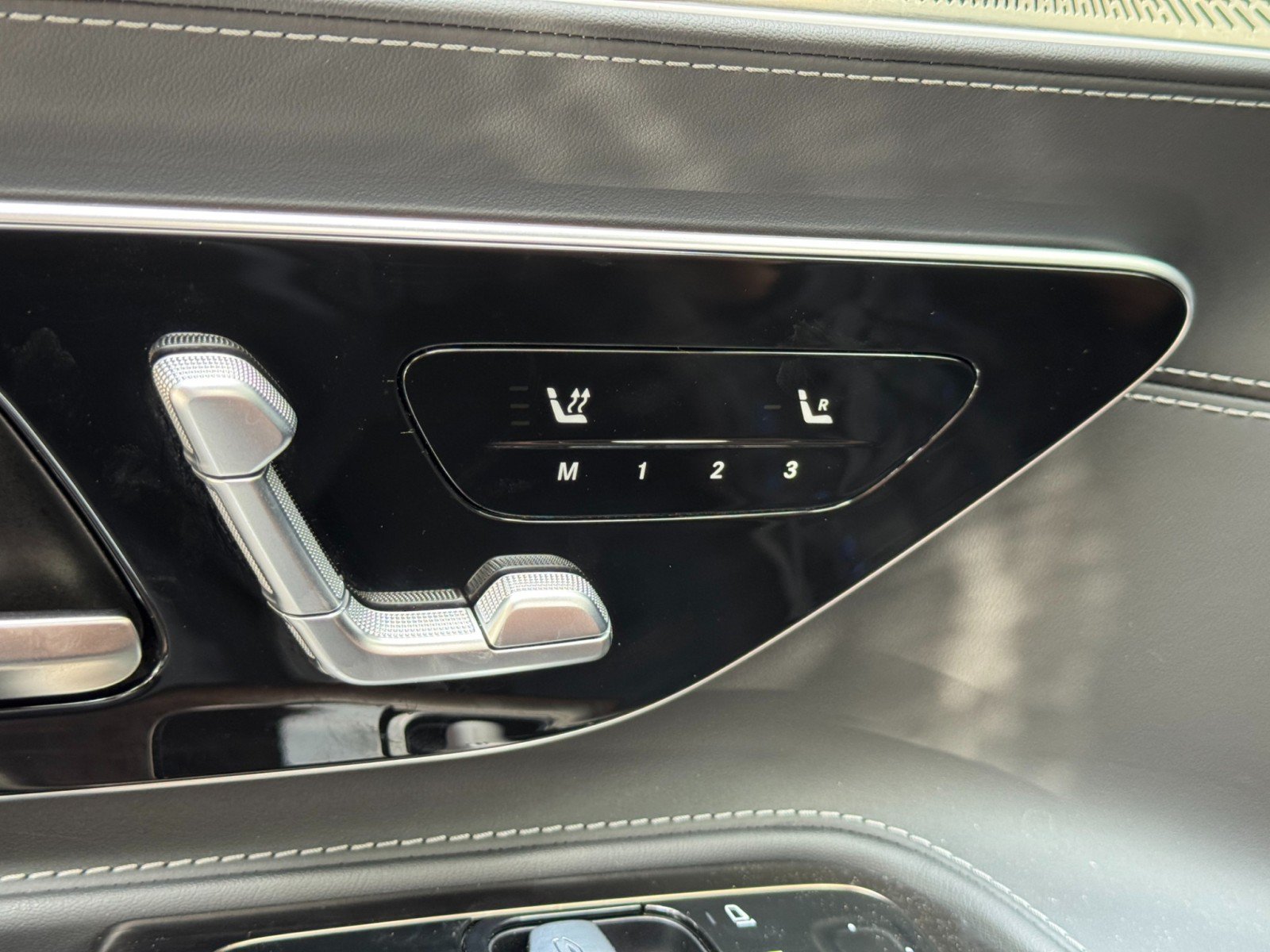 Used 2025 Mercedes-Benz AMG GT 43 image 17