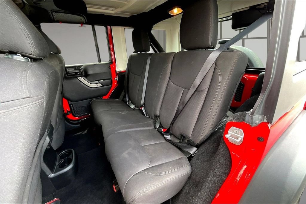 Used 2015 Jeep Wrangler Unlimited Sport w/ Quick Order Package 24S AWD/4WD image 21