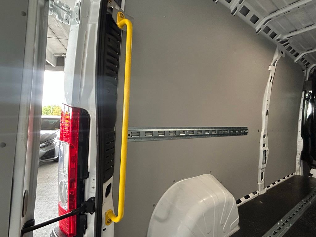 Used 2025 RAM ProMaster 2500 w/ Convenience Group image 31
