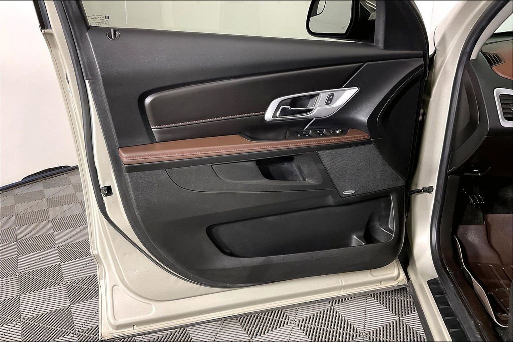 Used 2014 GMC Terrain SLT w/ Cargo Package image 25