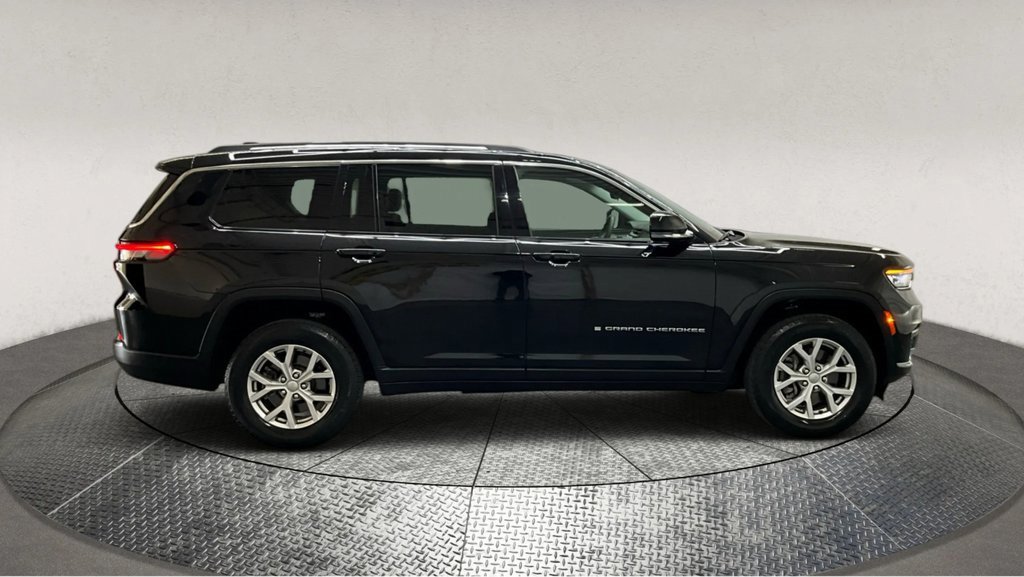 Used 2022 Jeep Grand Cherokee L Limited image 9