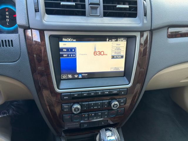 Used 2012 Ford Fusion SEL image 15