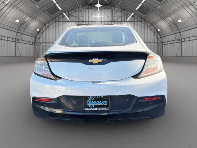 Used 2017 Chevrolet Volt Premier w/ Driver Confidence II Package FWD image 4