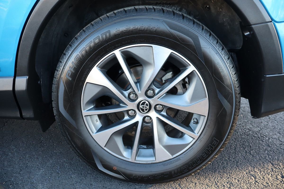 Used 2017 Toyota RAV4 XLE image 43