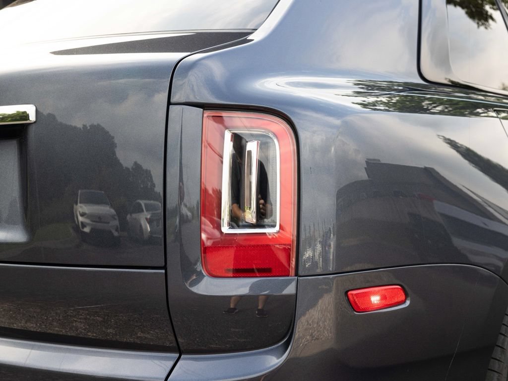 Certified 2022 Rolls-Royce Cullinan w/ Cullinan Package AWD/4WD image 69