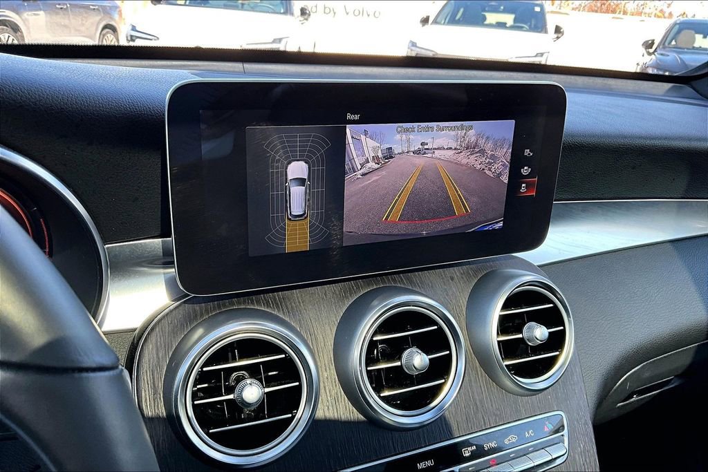 Used 2022 Mercedes-Benz GLC 300 4MATIC w/ Premium Package Lite image 14