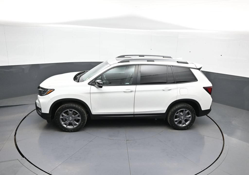 Certified 2024 Honda Passport TrailSport image 42