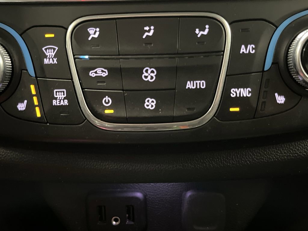 Used 2019 Chevrolet Traverse LT w/ LPO, Floor Liner Package image 7