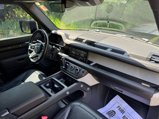 Certified 2024 Land Rover Defender 110 S AWD/4WD image 19