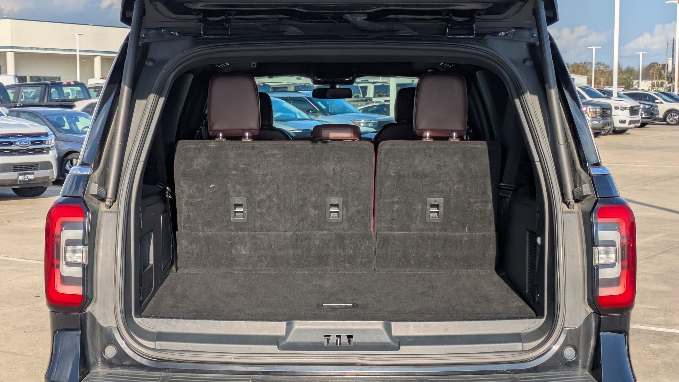 Used 2023 Ford Expedition Max Limited image 29