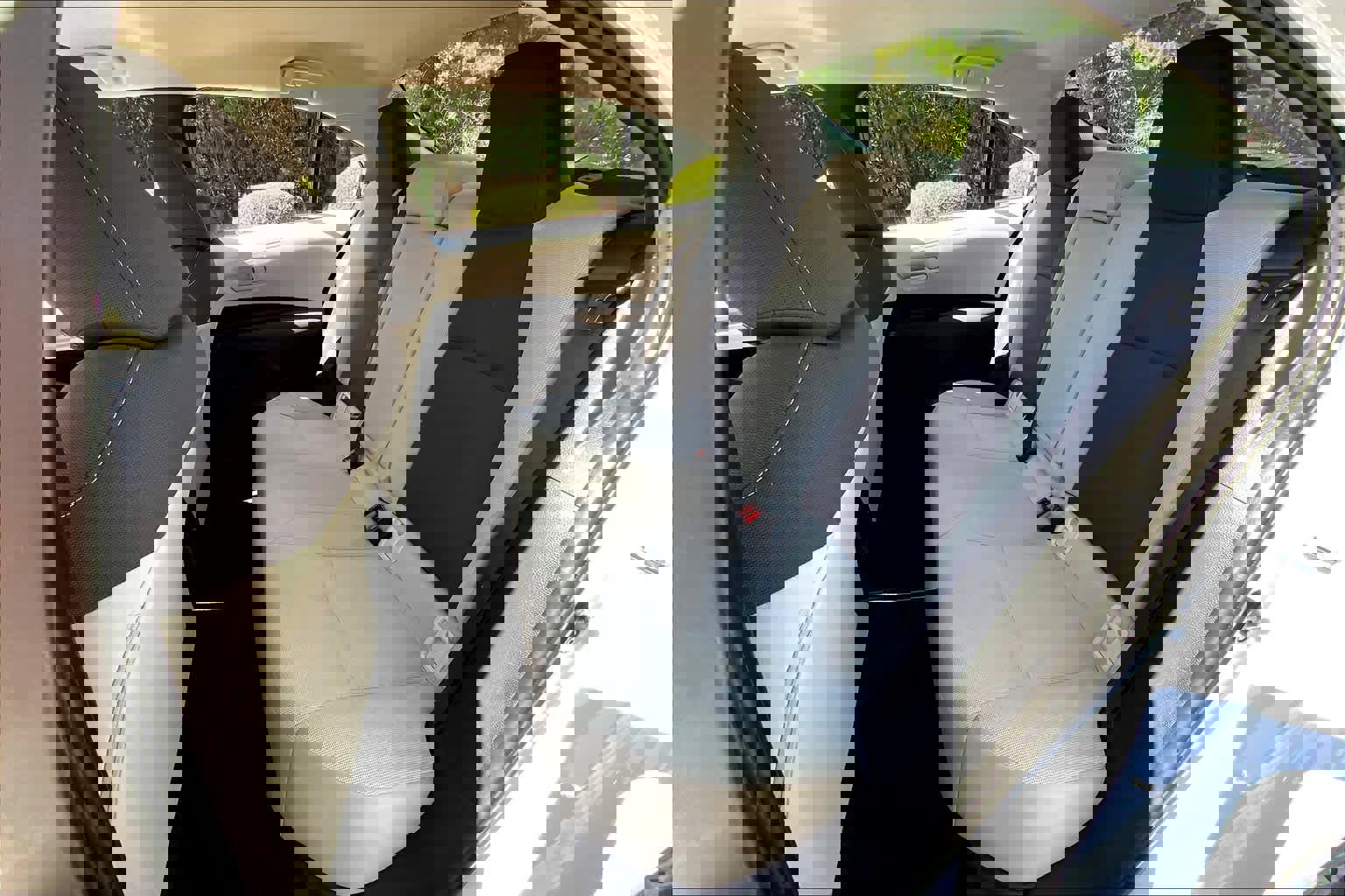 Used 2022 Toyota Corolla LE image 20