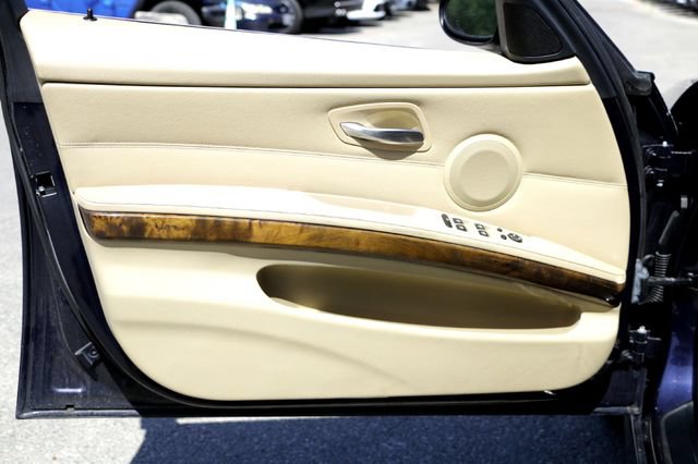 Used 2008 BMW 335xi Sedan AWD/4WD image 22