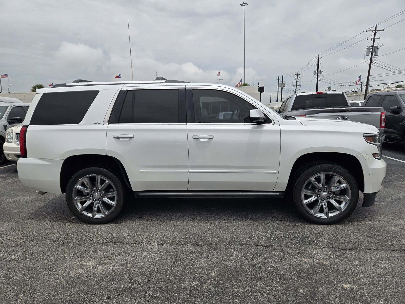 Used 2016 Chevrolet Tahoe LTZ RWD image 4