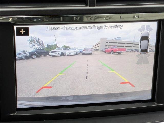 Used 2017 Lincoln Continental Reserve image 12