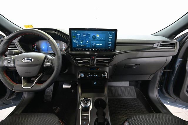 Used 2023 Ford Escape ST-Line w/ Tech Pack #1 AWD/4WD image 2
