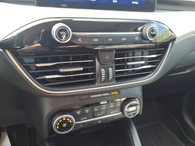 Certified 2021 Ford Escape SE w/ Cold Weather Package AWD/4WD image 19