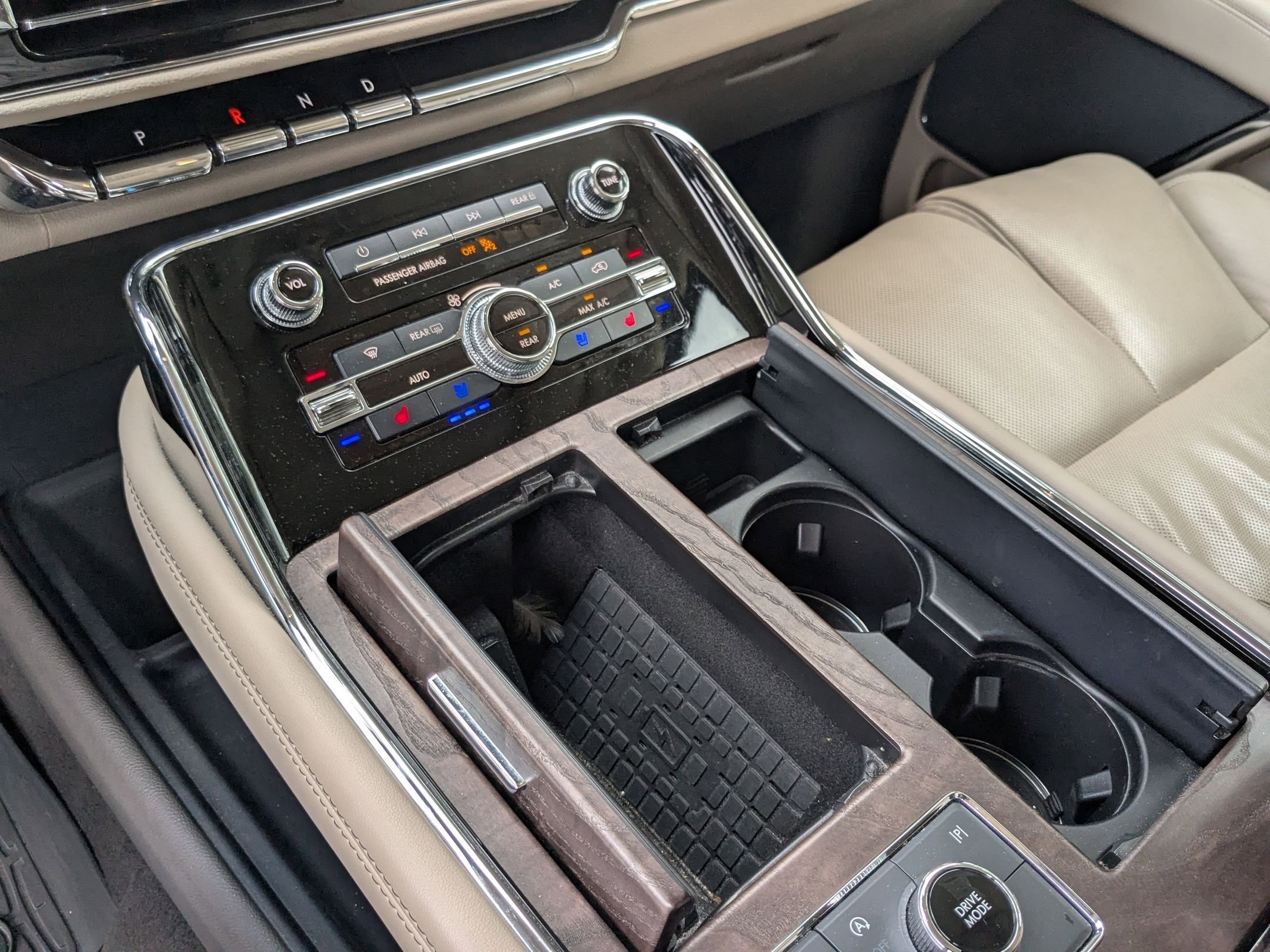 Used 2022 Lincoln Navigator L Reserve RWD image 11