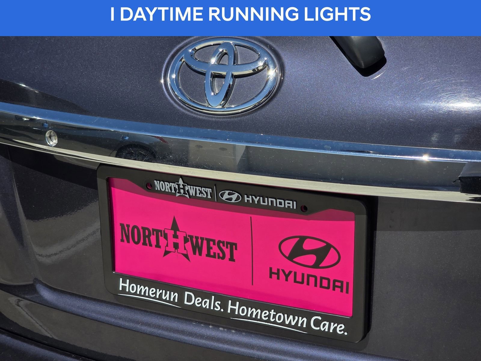 Used 2014 Toyota Yaris L image 10