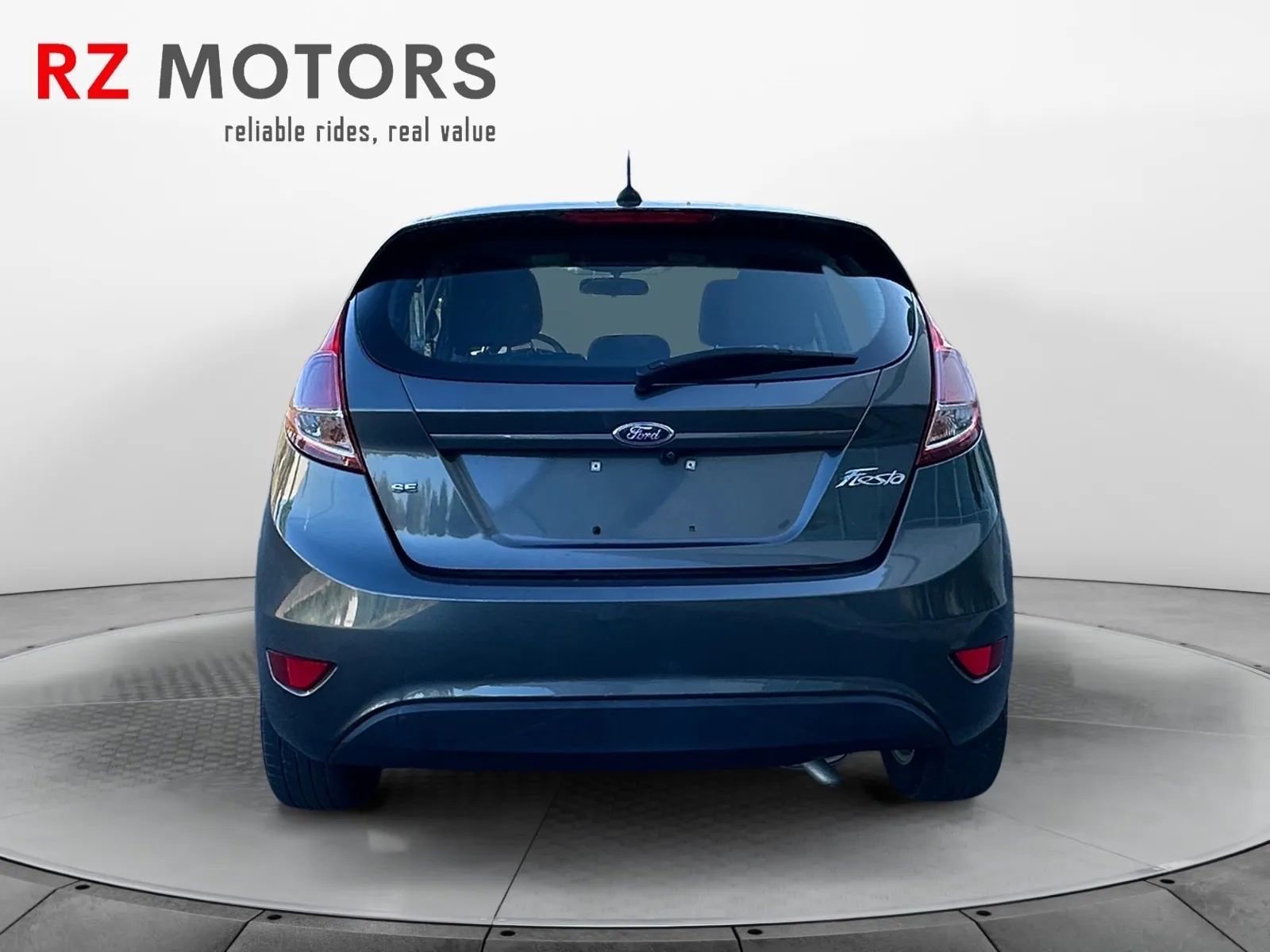 Used 2019 Ford Fiesta SE image 4